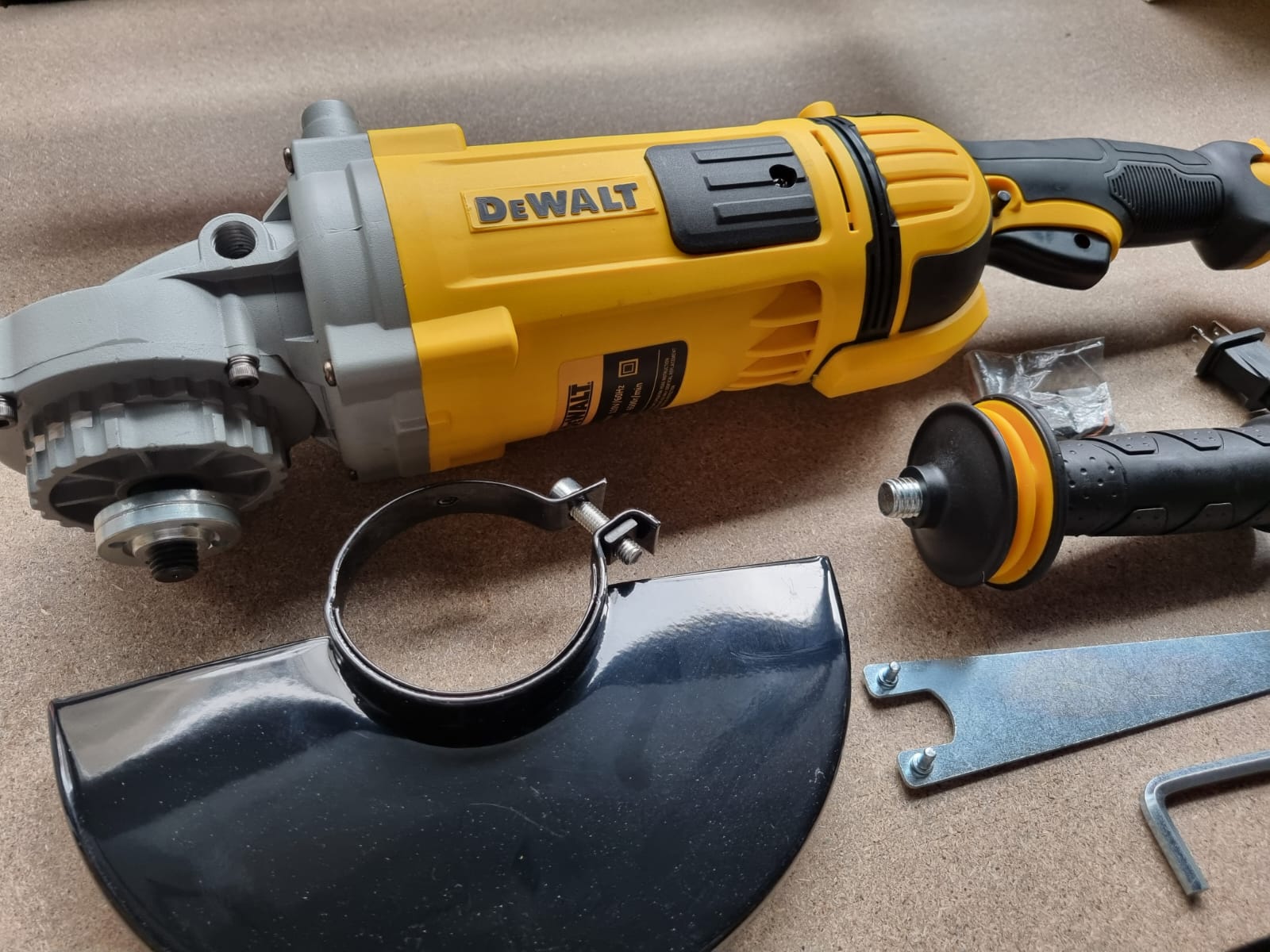 Miniatura 4 de Pulidora 9 pulgadas Dw